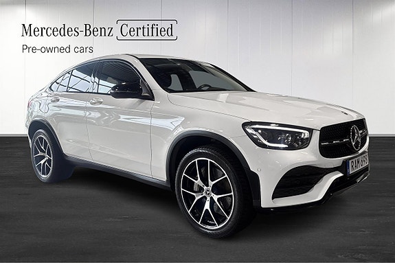 Mercedes-Benz GLC300 e 2 of 5