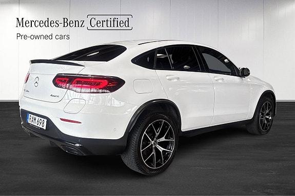 Mercedes-Benz GLC300 e 4 of 5