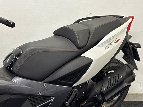 Aprilia SRV 850 - Maxiscooter - 76hk # 3.45% ränta! 4 of 5