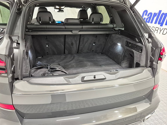 BMW X5 11 of 12