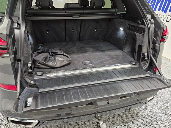 BMW X5 12 of 12
