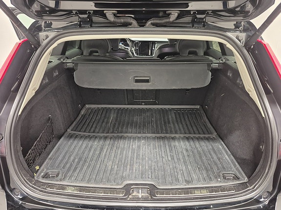 Volvo V60 Cross Country 11 of 11