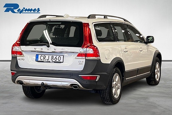 Volvo XC70 4 of 5