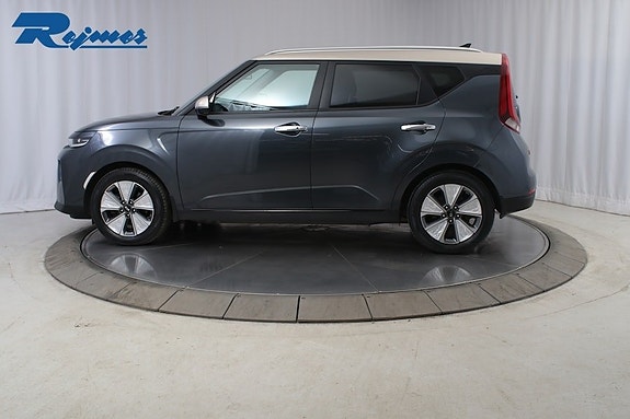 Kia e-Soul 4 of 5