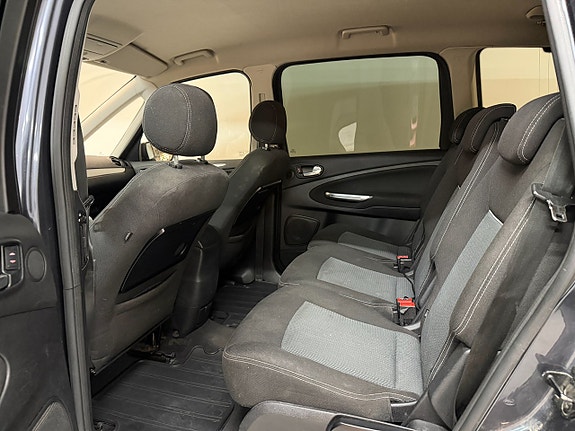 Ford Galaxy 10 of 14