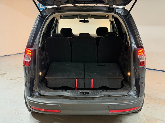 Ford Galaxy 8 of 14
