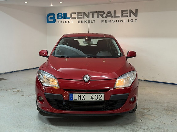 Renault Megane III 2 of 11