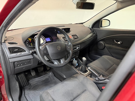Renault Megane III 4 of 11