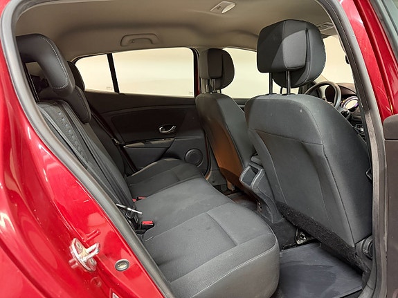 Renault Megane III 9 of 11