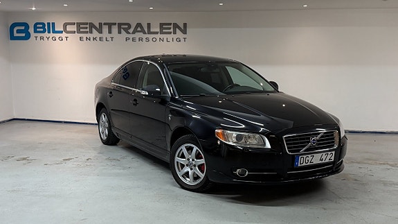 Volvo S80 4 of 14