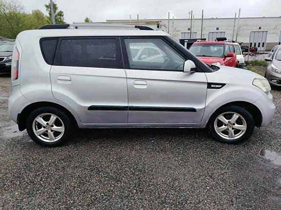 Kia Soul 3 of 5