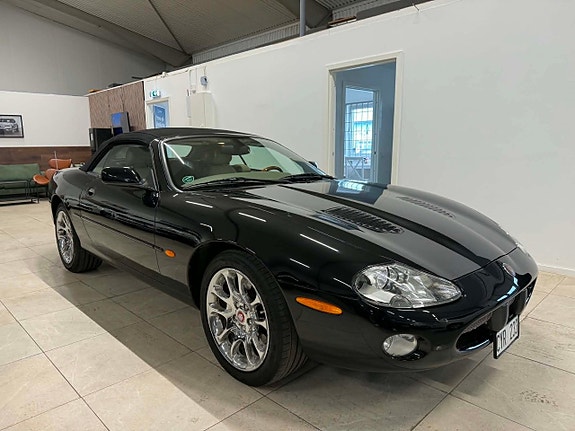 Jaguar XKR 14 of 28