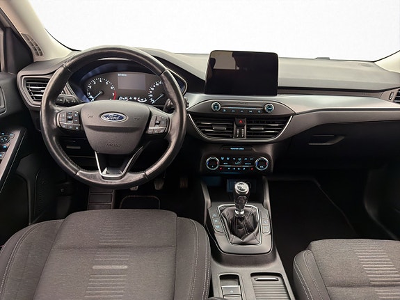 Ford Focus 12 of 30