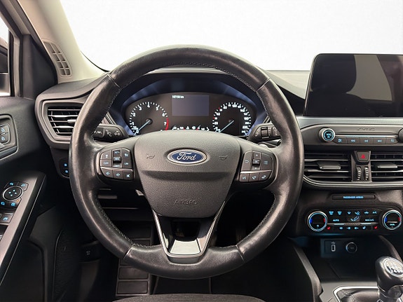 Ford Focus 13 of 30