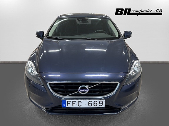 Volvo V40 3 of 5