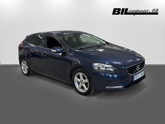 Volvo V40 4 of 5
