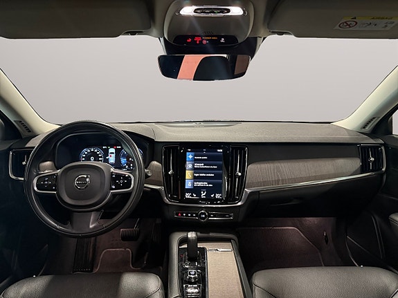 Volvo V90 Cross Country 14 of 26