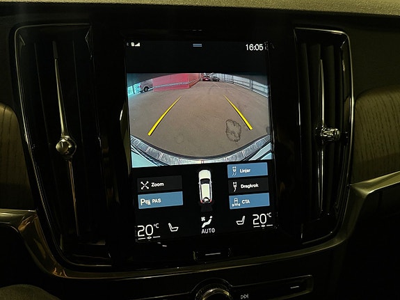 Volvo V90 Cross Country 17 of 26
