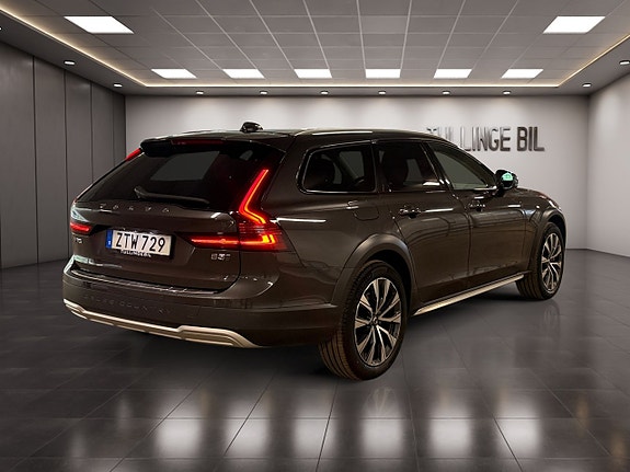 Volvo V90 Cross Country 5 of 5