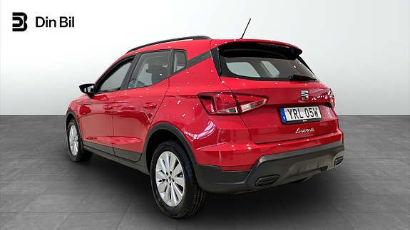 Seat Arona 3 of 5