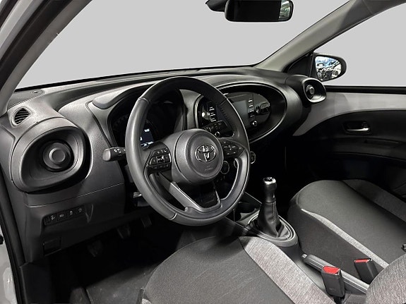 Toyota Aygo X 14 of 18