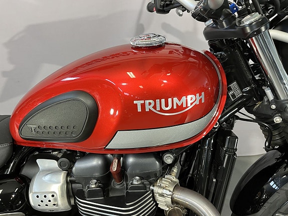 Triumph SCRAMBLER 9 of 19