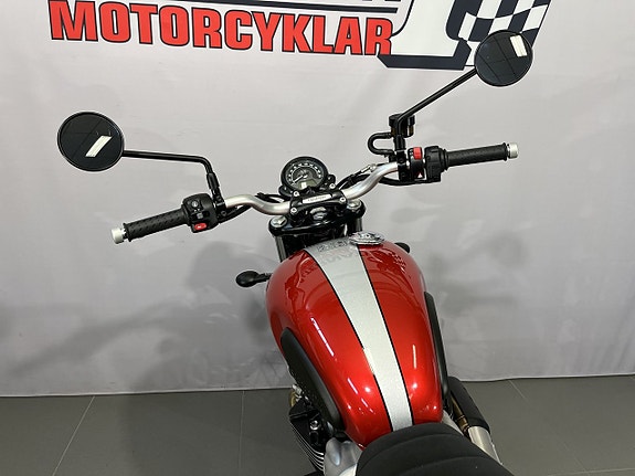 Triumph SCRAMBLER 17 of 19