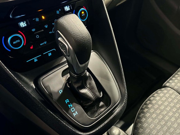 Ford Transit Connect 13 of 15