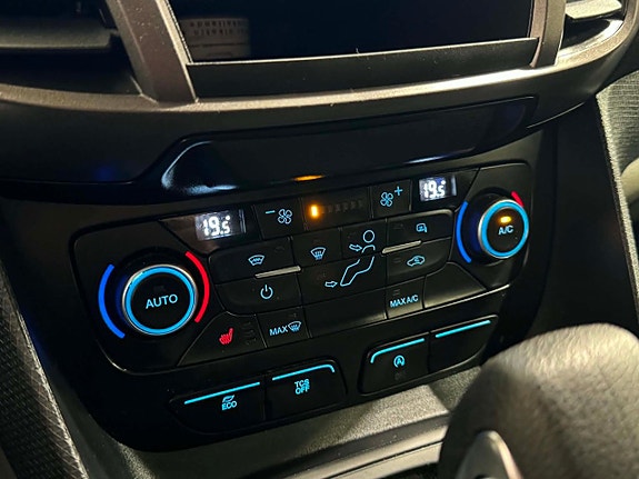 Ford Transit Connect 14 of 15