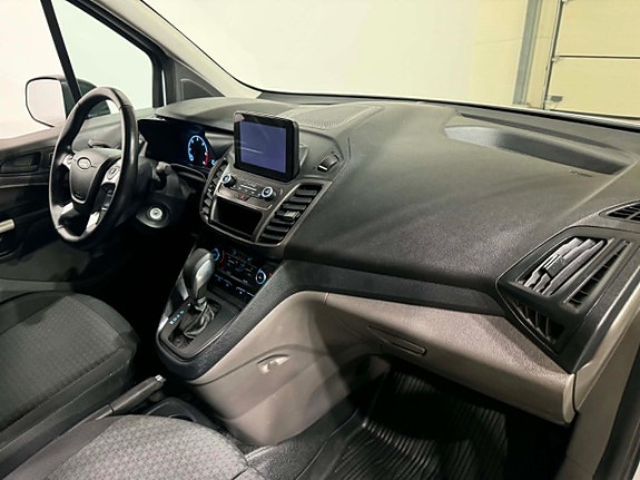 Ford Transit Connect 4 of 5