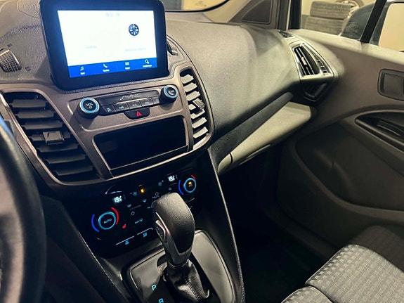 Ford Transit Connect 12 of 15