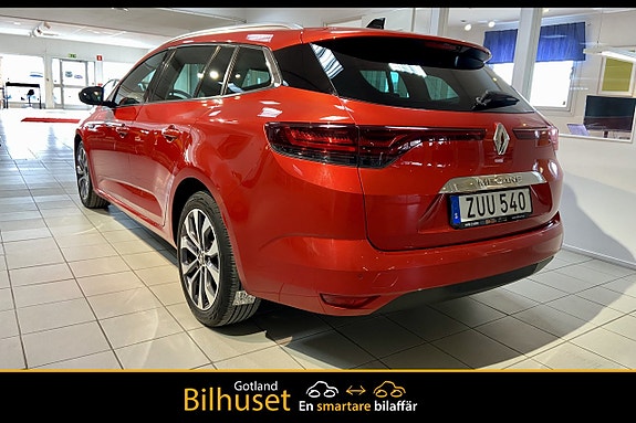 Renault Megane IV 4 of 5