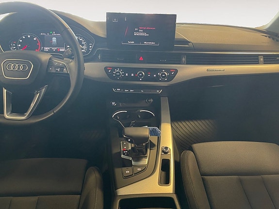 Audi A4 11 of 26