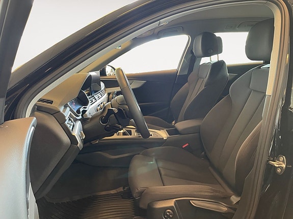 Audi A4 9 of 26