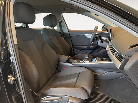 Audi A4 15 of 26