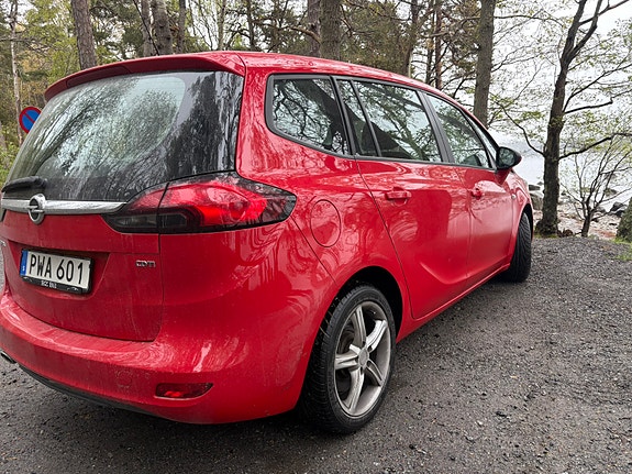 Opel Zafira Tourer 4 of 5