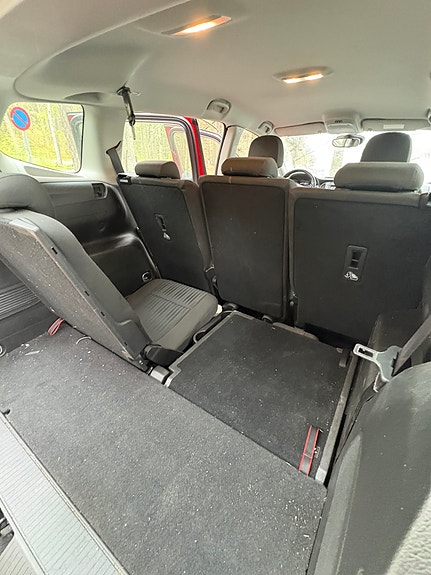 Opel Zafira Tourer 2 of 5