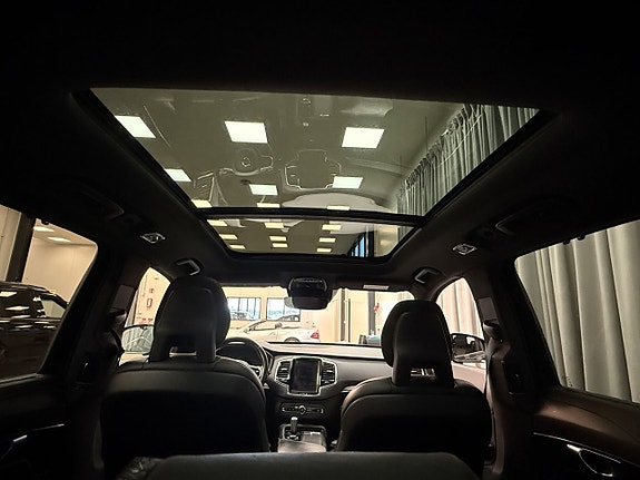 Volvo XC90 7 of 22