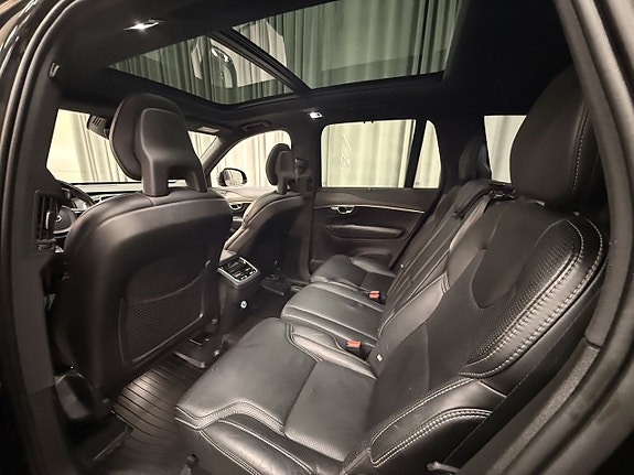 Volvo XC90 9 of 22