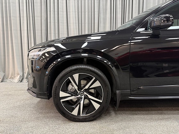 Volvo XC90 4 of 22