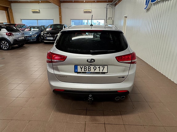 Kia Ceed 3 of 5