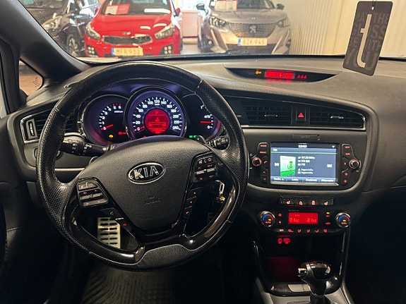 Kia Ceed 9 of 12