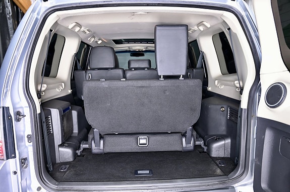 Mitsubishi Pajero 10 of 27