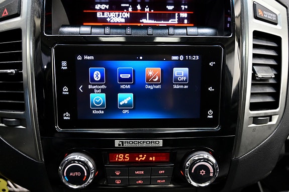 Mitsubishi Pajero 27 of 27