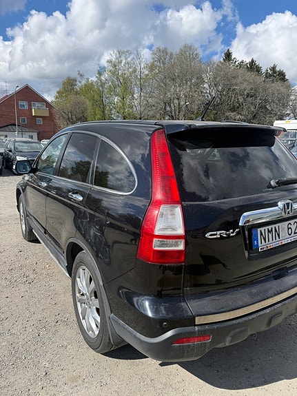 Honda CR-V 3 of 5