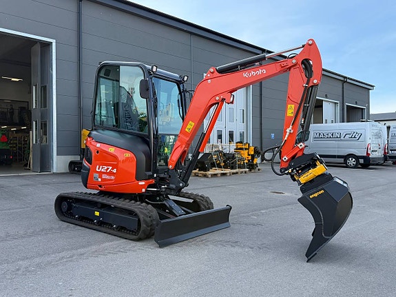 Kubota U27-4 4 of 8