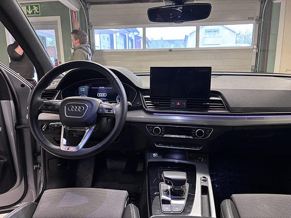 Audi Q5 3 of 5