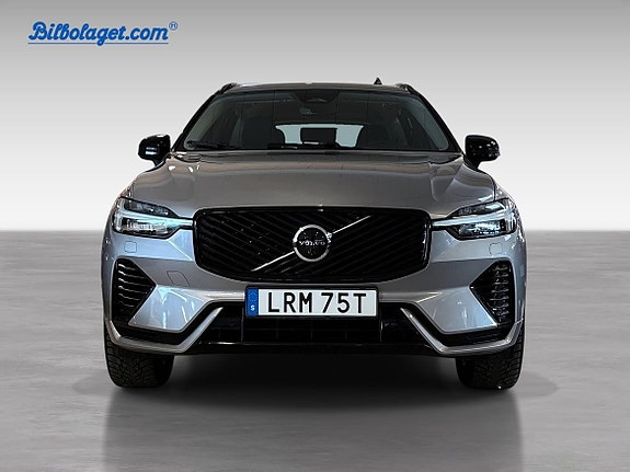 Volvo XC60 2 of 18