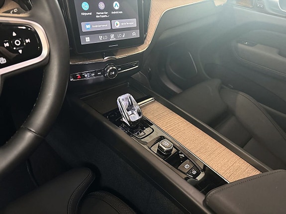 Volvo XC60 17 of 18