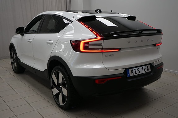 Volvo C40 3 of 5